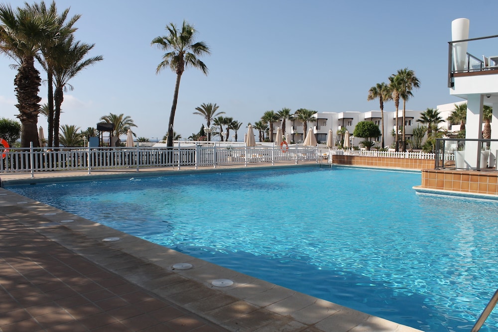 Parador de Mojácar — Swimming pool in Mojacar, Andalusia