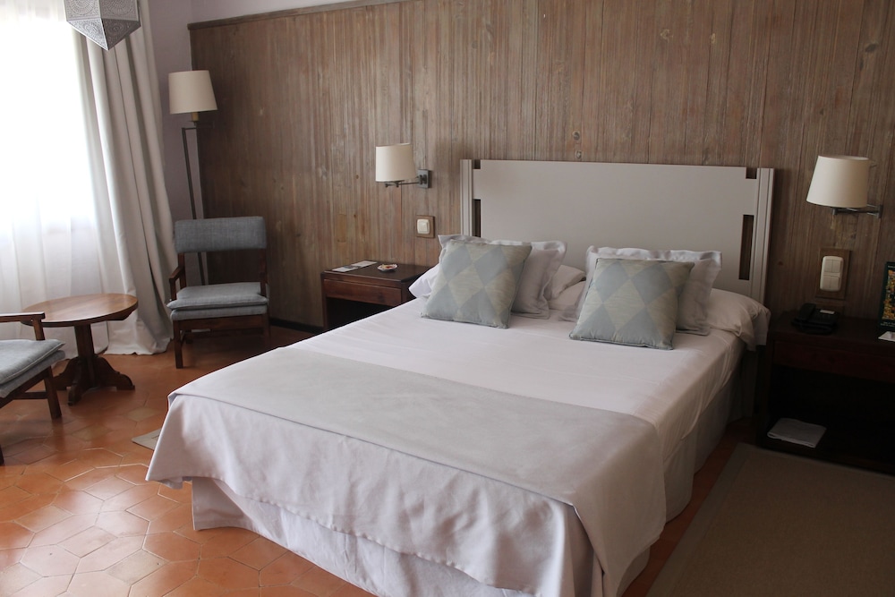 Parador de Mojácar — Hotel rooms in Mojacar, Andalusia