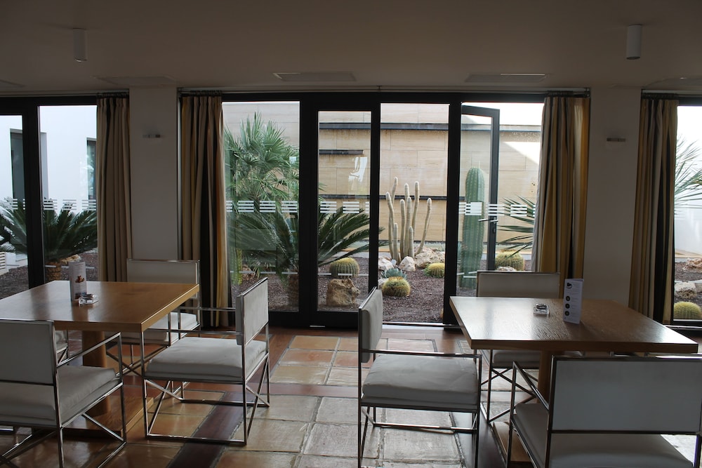 Parador de Mojácar — Hotel rooms in Mojacar, Andalusia