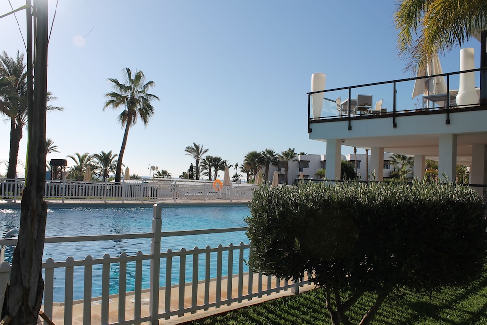 Parador de Mojácar — Swimming pool in Mojacar, Andalusia