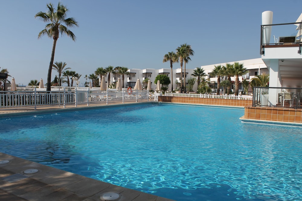 Parador de Mojácar — Swimming pool in Mojacar, Andalusia