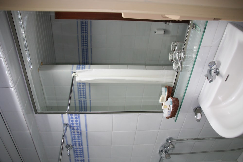 Athena Hotel — Hotel rooms in Rhodes Town, South Aegean