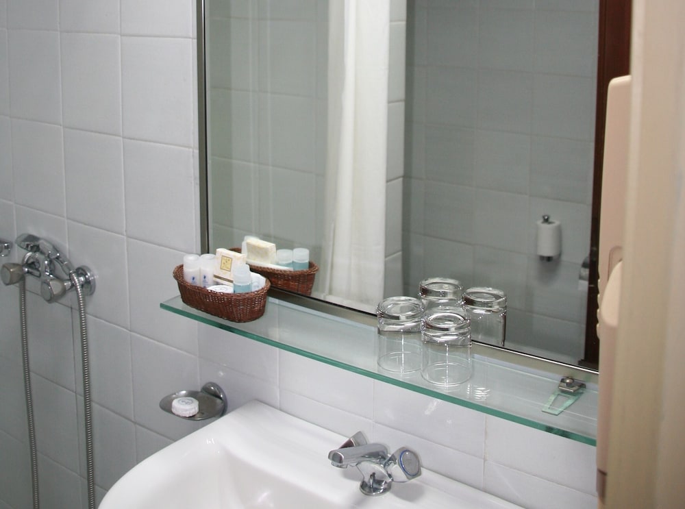 Athena Hotel — Hotel rooms in Rhodes Town, South Aegean