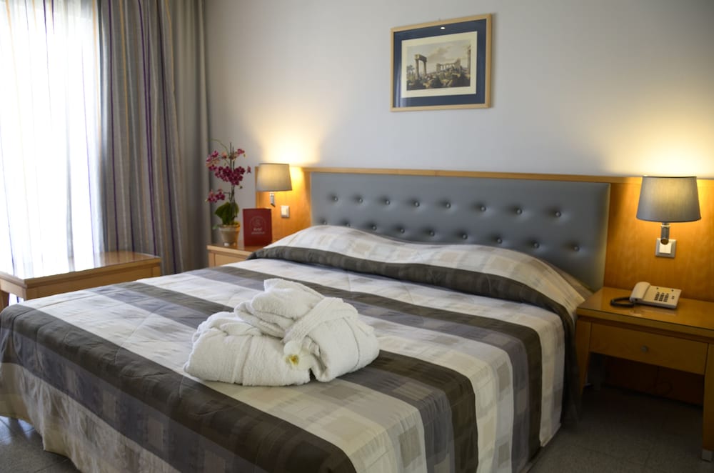 Athena Hotel — Hotel rooms in Rhodes Town, South Aegean