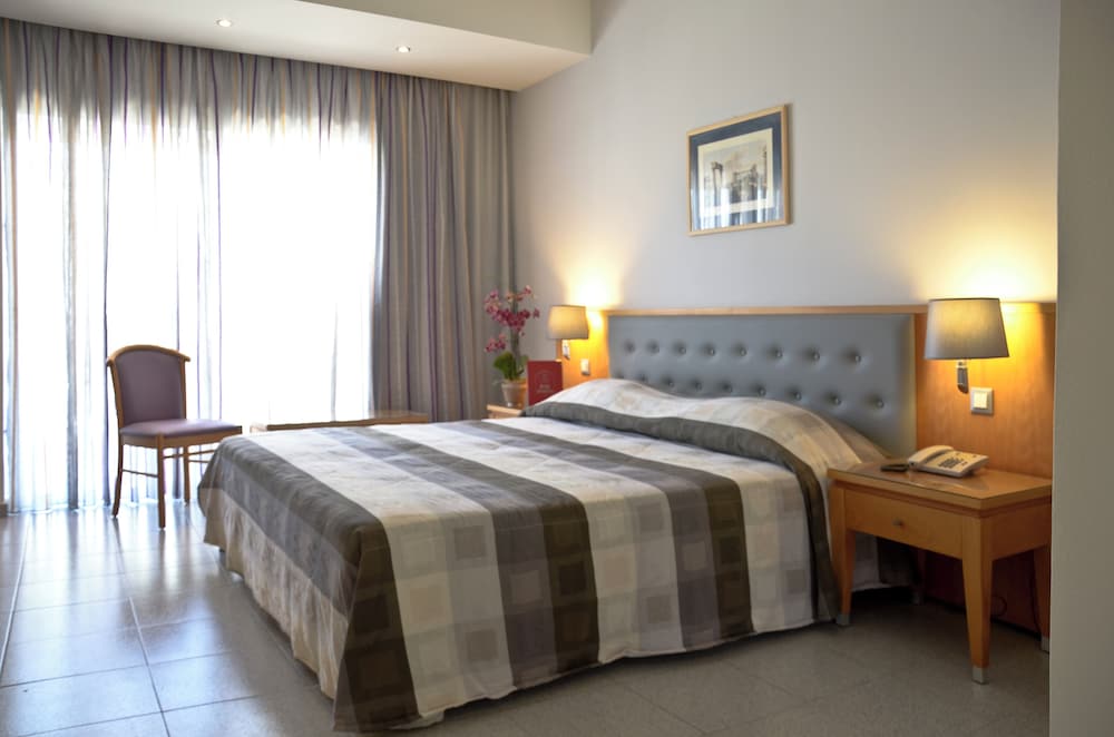 Athena Hotel — Hotel rooms in Rhodes Town, South Aegean