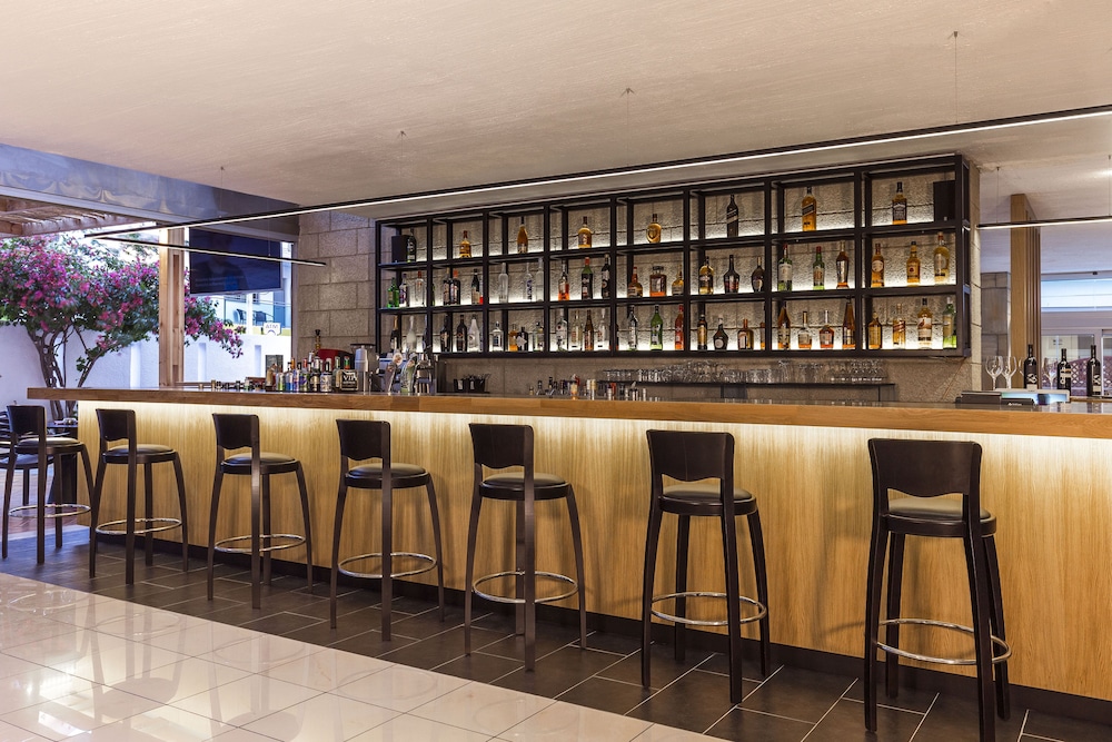 Athena Hotel — Restaurant & bars in Rhodes Town, South Aegean