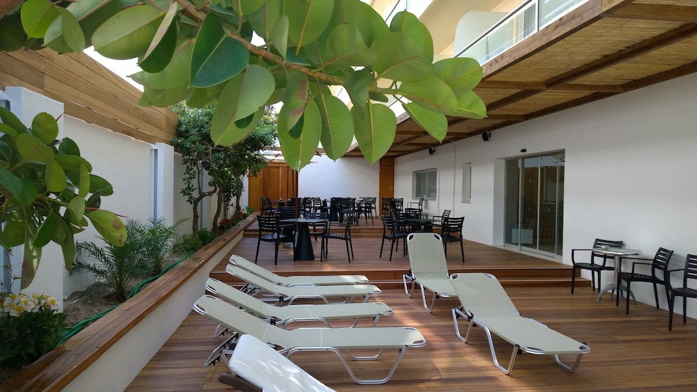 Athena Hotel — Restaurant & bars in Rhodes Town, South Aegean
