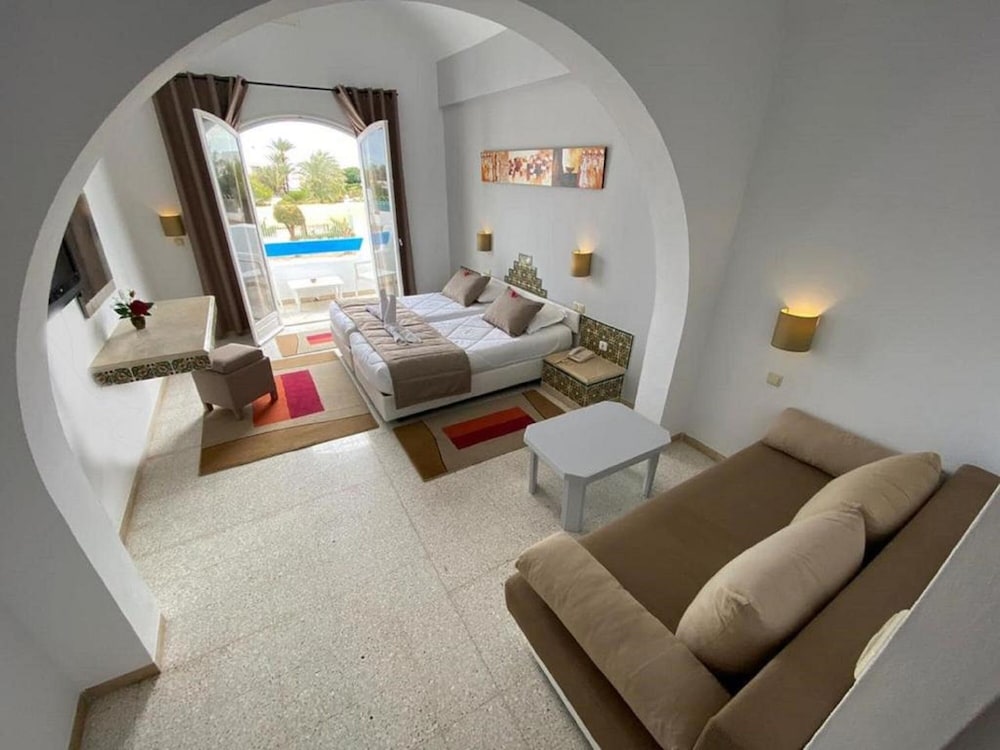 Zenon Hotel Djerba — Hotel rooms in Midoun, Medenine