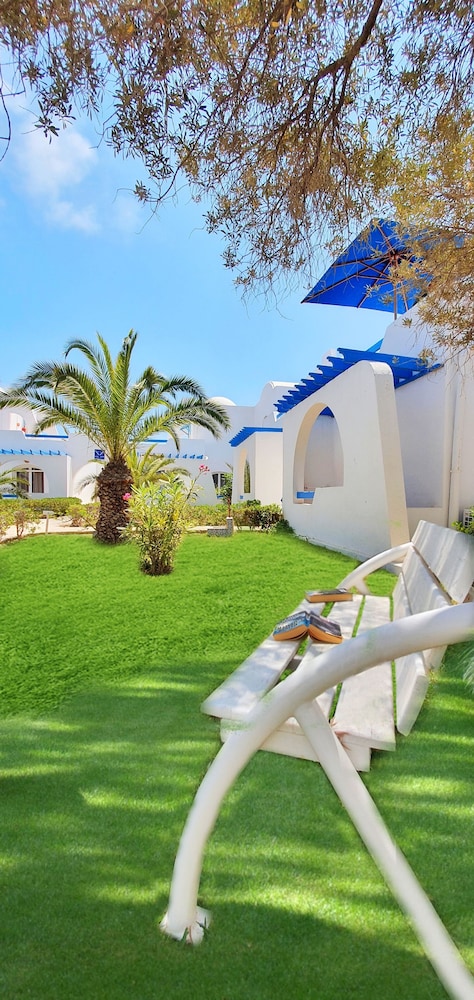 Zenon Hotel Djerba — Hotel building in Midoun, Medenine