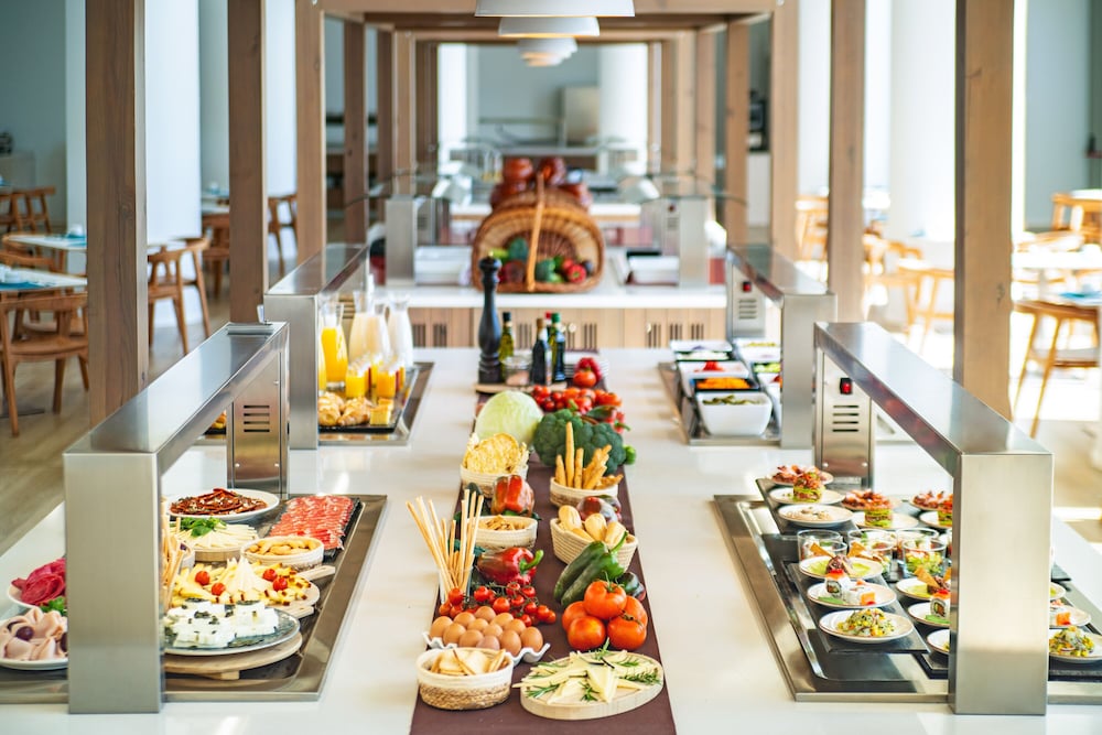 Cabogata Beach Hotel — Restaurant & bars in Almeria, Andalusia