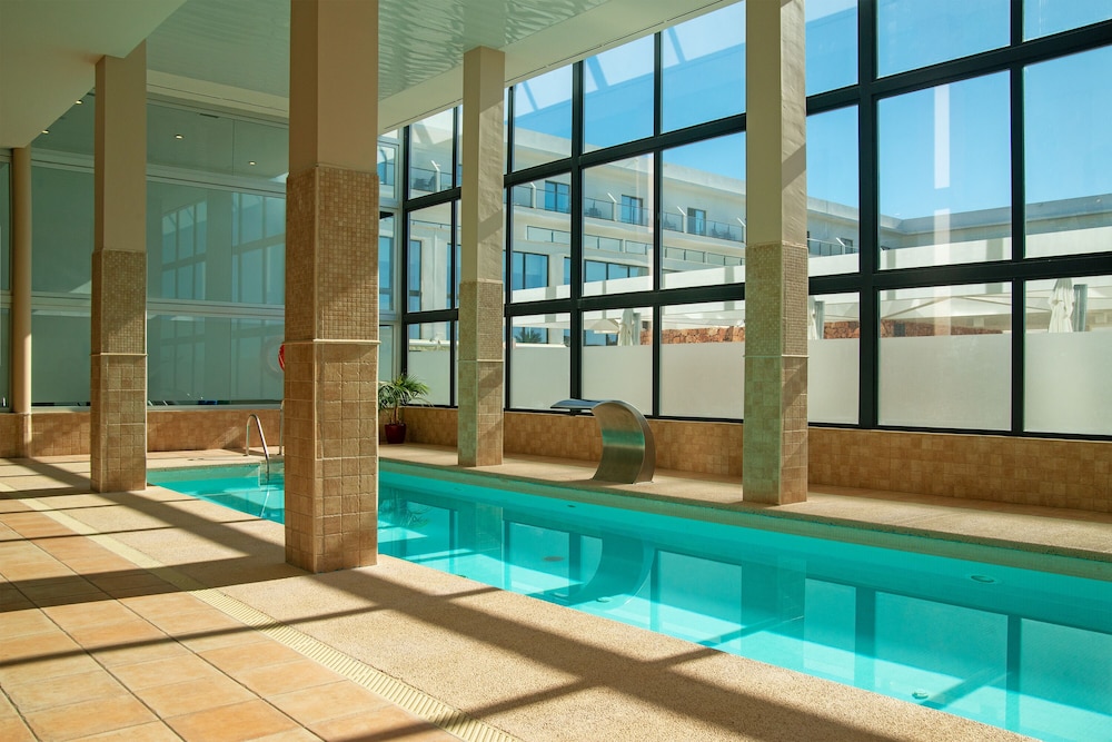 Cabogata Beach Hotel — Swimming pool in Almeria, Andalusia
