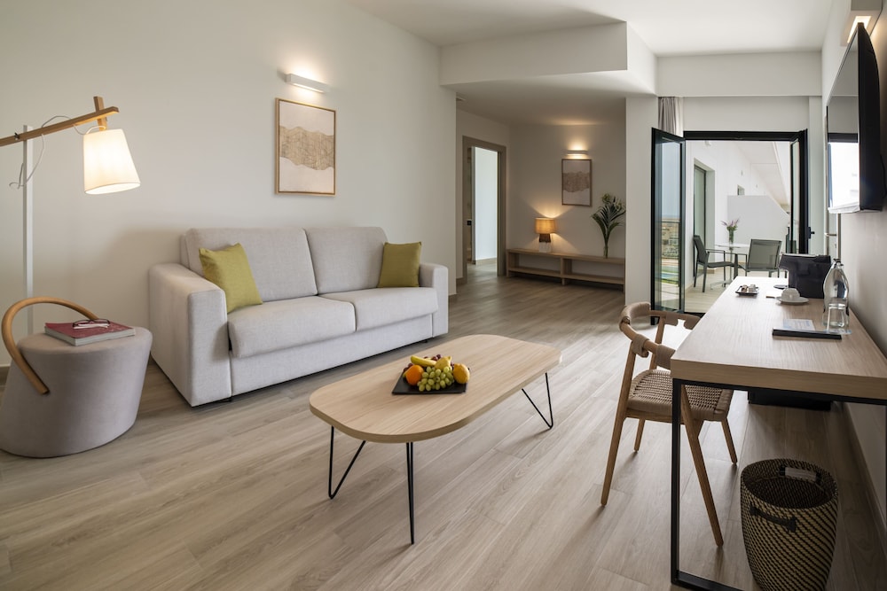 Cabogata Beach Hotel — Hotel rooms in Almeria, Andalusia