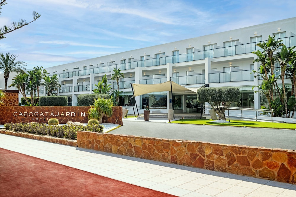 Cabogata Jardín Hotel — Hotel building in Almeria, Andalusia