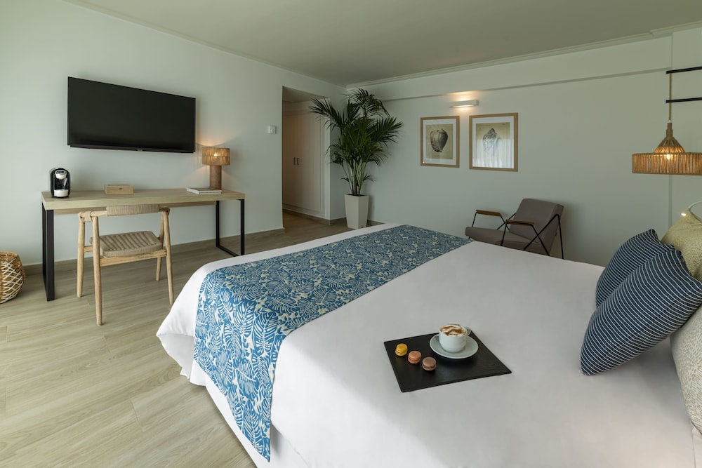 Cabogata Jardín Hotel — Hotel rooms in Almeria, Andalusia