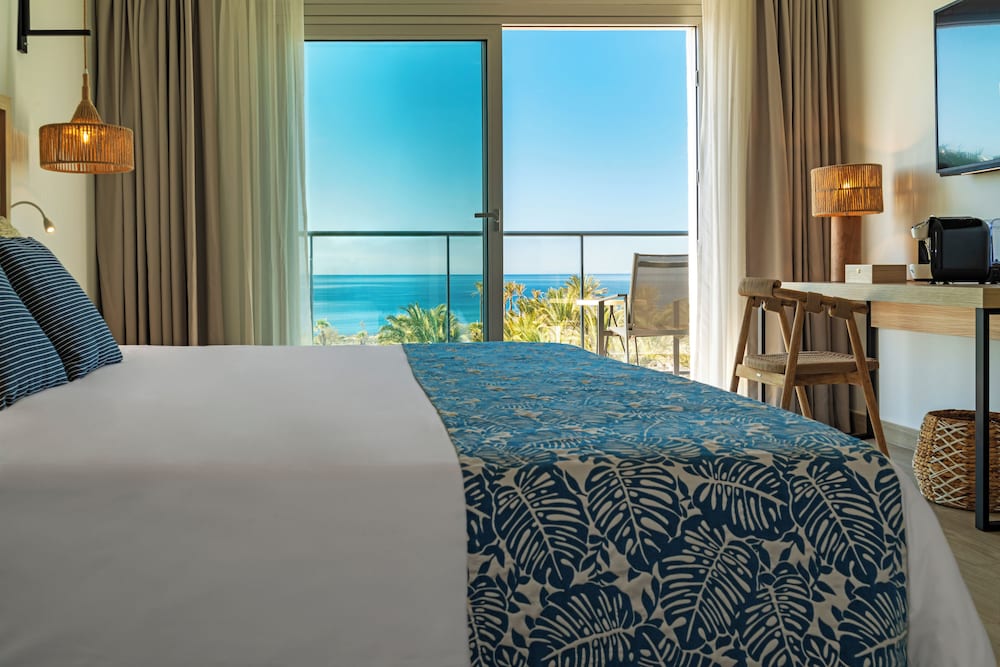 Cabogata Jardín Hotel — Hotel rooms in Almeria, Andalusia
