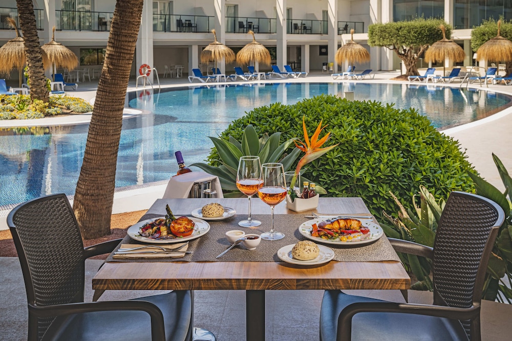 Cabogata Jardín Hotel — Restaurant & bars in Almeria, Andalusia