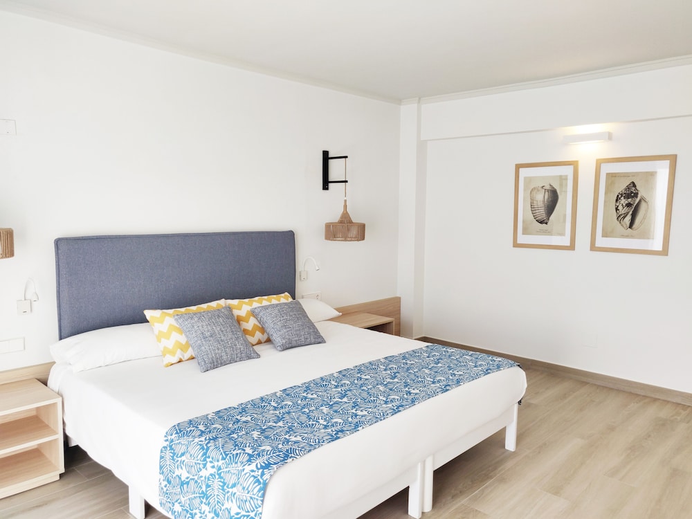 Cabogata Jardín Hotel — Hotel rooms in Almeria, Andalusia