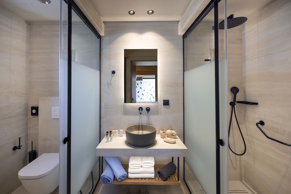 Atlantis Beach Hotel — Hotel rooms in Rethymnon