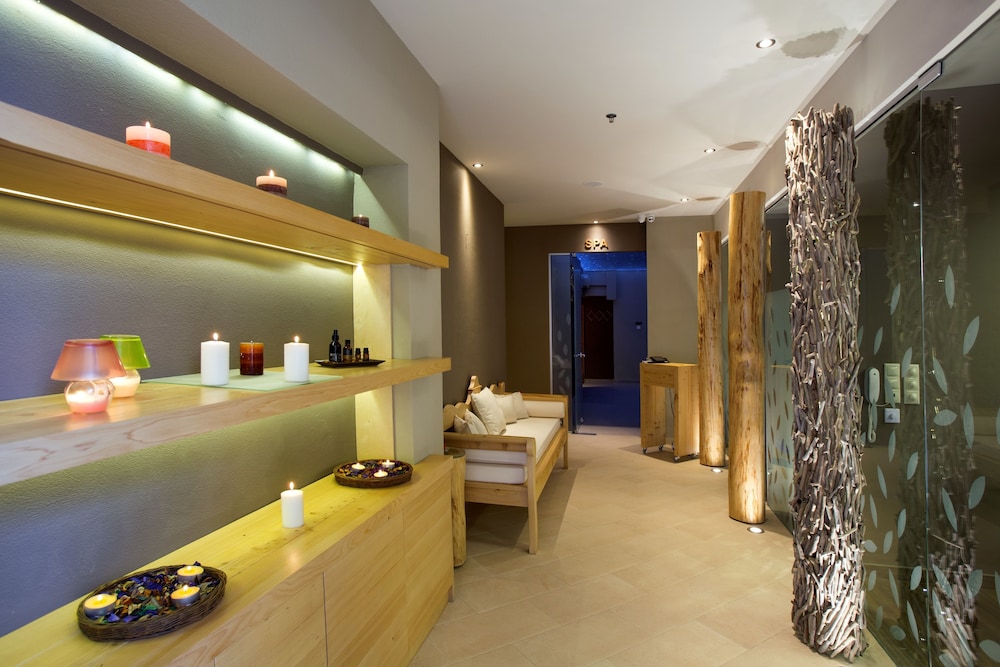 Atlantis Beach Hotel — Spa in Rethymnon