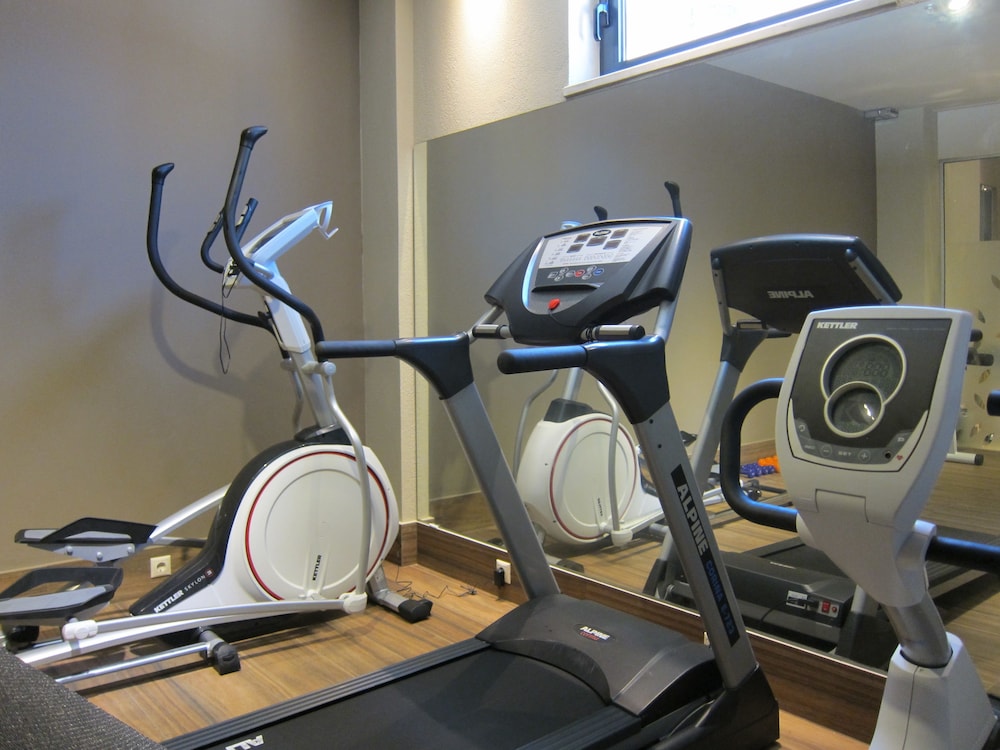 Atlantis Beach Hotel — Sports & recreation in Rethymnon