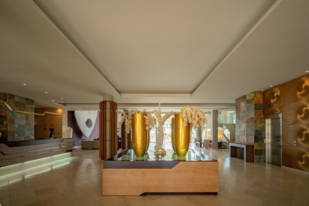 Hotel Valle del Este Golf Spa — Hotel building in Vera, Andalusia