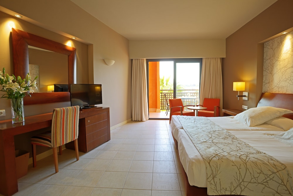 Hotel Valle del Este Golf Spa — Hotel rooms in Vera, Andalusia