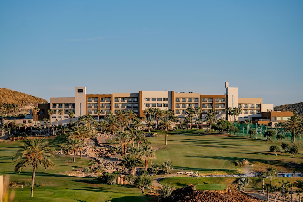 Hotel Valle del Este Golf Spa — Hotel building in Vera, Andalusia