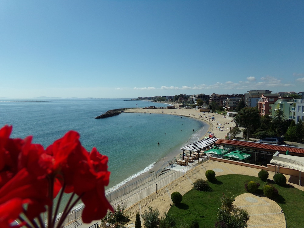 Hotel Evridika — Beach in Nessebar, Burgas Region
