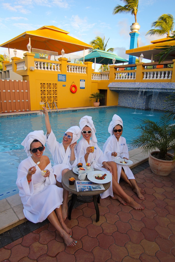 Amsterdam Manor Beach Resort — Swimming pool in Noord, Aruba
