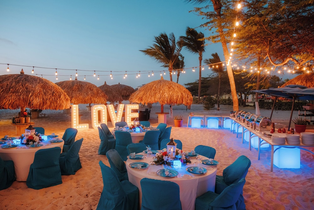Amsterdam Manor Beach Resort — Restaurant & bars in Noord, Aruba