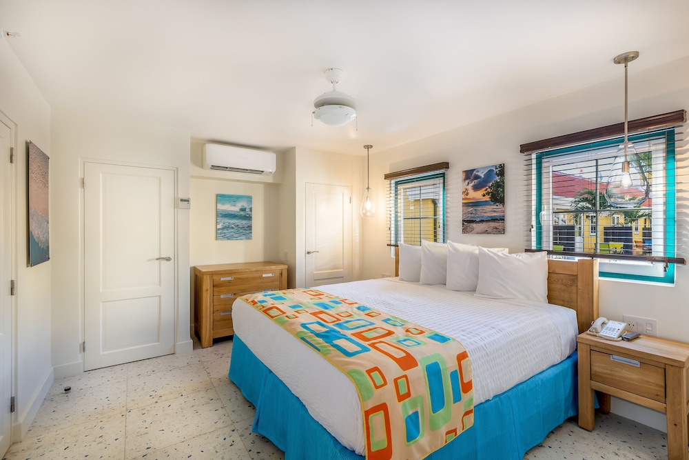 Amsterdam Manor Beach Resort — Hotel rooms in Noord, Aruba