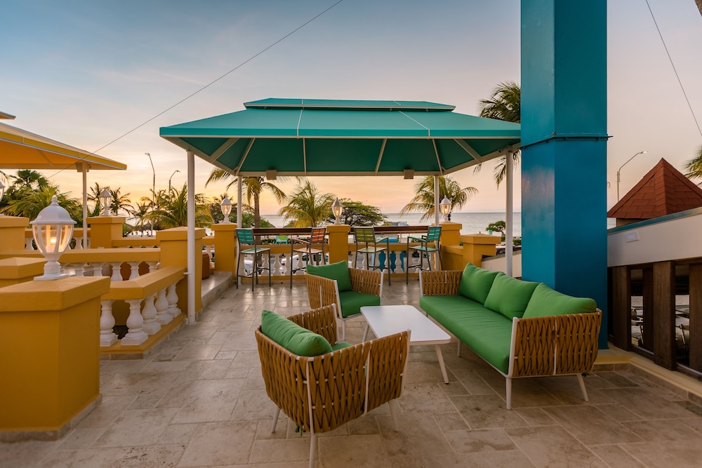 Amsterdam Manor Beach Resort — Restaurant & bars in Noord, Aruba