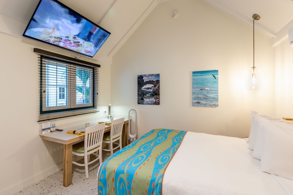 Amsterdam Manor Beach Resort — Hotel rooms in Noord, Aruba