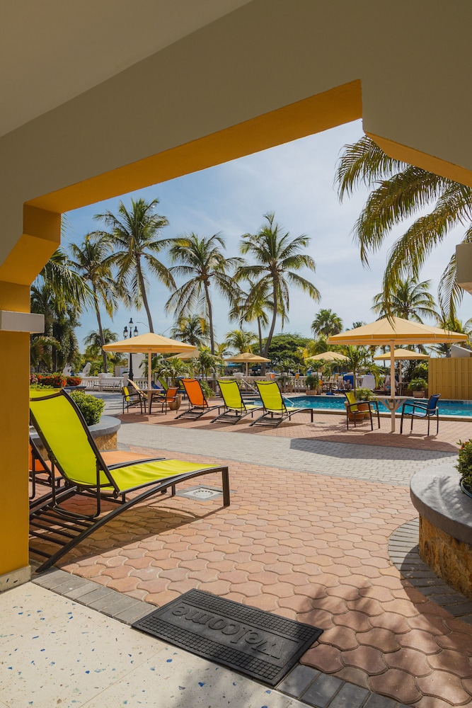 Amsterdam Manor Beach Resort — Swimming pool in Noord, Aruba