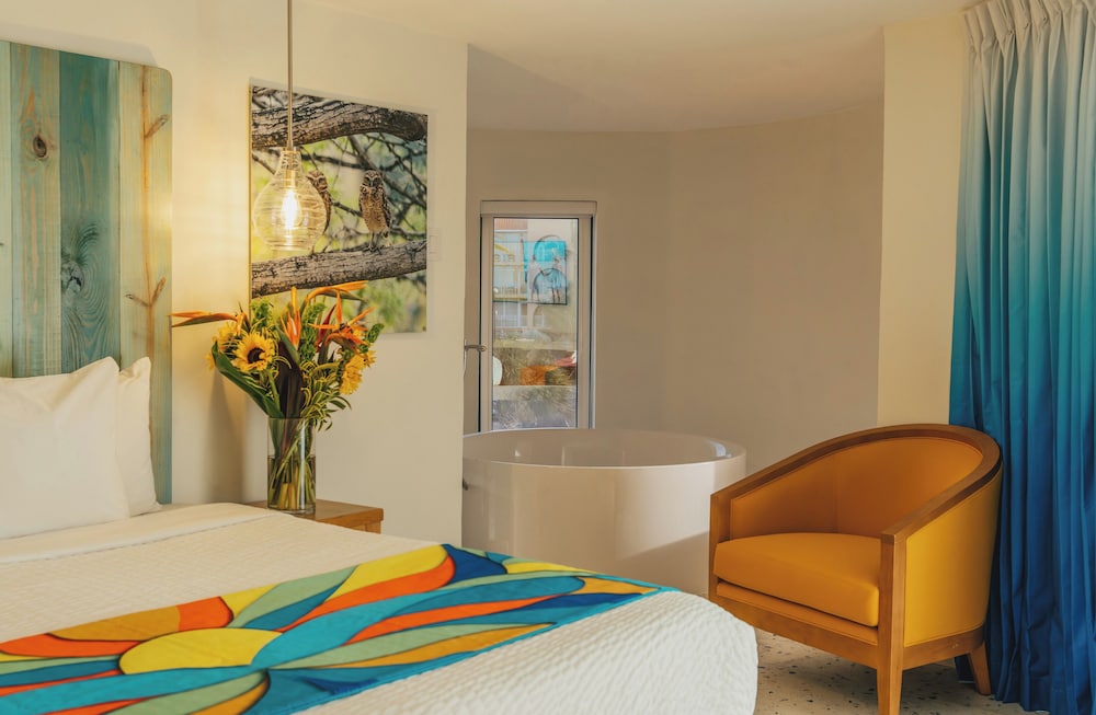 Amsterdam Manor Beach Resort — Hotel rooms in Noord, Aruba