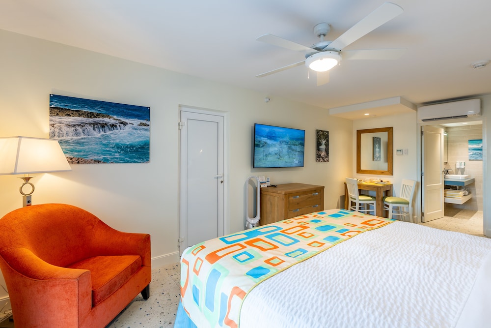 Amsterdam Manor Beach Resort — Hotel rooms in Noord, Aruba