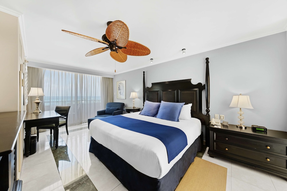 Barceló Aruba - All Inclusive — Hotel rooms in Noord, Aruba