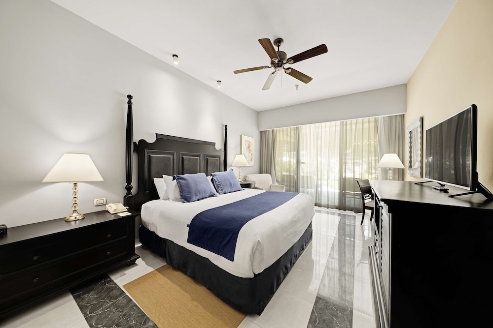 Barceló Aruba - All Inclusive — Hotel rooms in Noord, Aruba