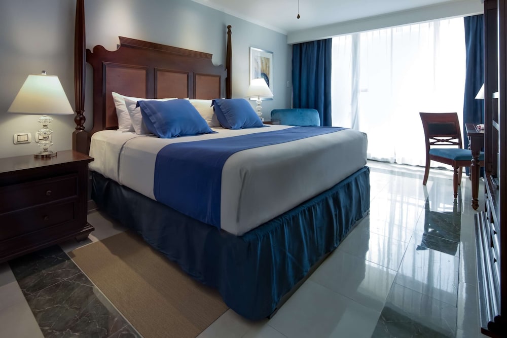 Barceló Aruba - All Inclusive — Hotel rooms in Noord, Aruba