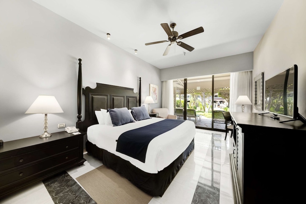 Barceló Aruba - All Inclusive — Hotel rooms in Noord, Aruba