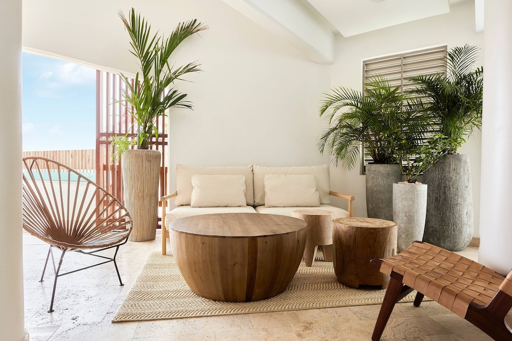 Courtyard by Marriott Aruba Resort — Hotel rooms in Noord, Aruba