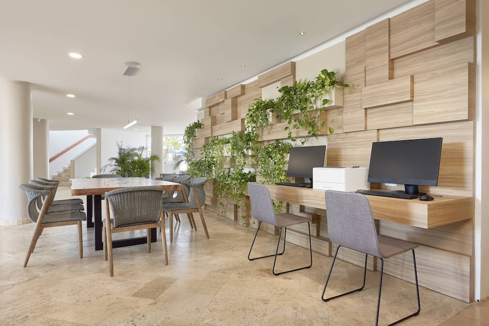 Courtyard by Marriott Aruba Resort — Hotel building in Noord, Aruba
