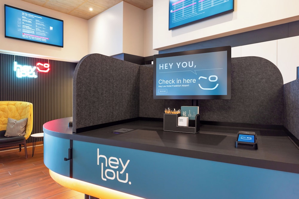 Hey Lou Hotel Frankfurt Airport — Hotel building in Kelsterbach, Hesse