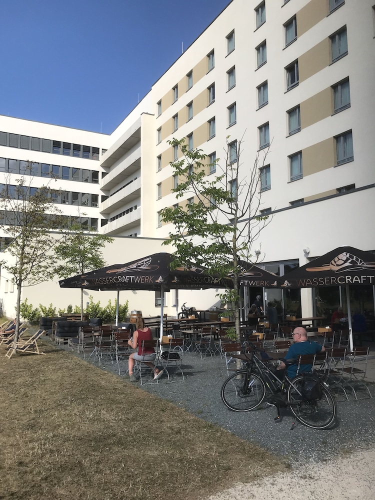 Hey Lou Hotel Frankfurt Airport — Restaurant & bars in Kelsterbach, Hesse