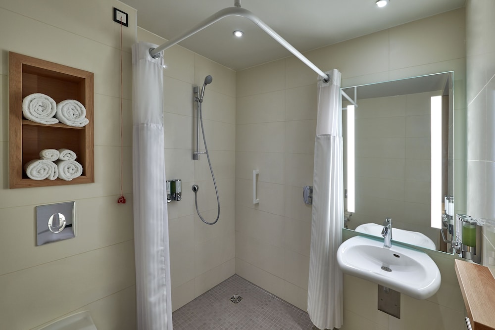 Hampton By Hilton Berlin City Centre Alexanderplatz — Hotel rooms in Berlin, Berlin