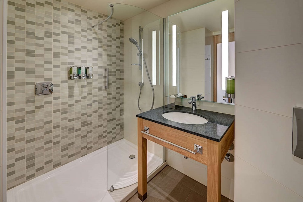 Hampton By Hilton Berlin City Centre Alexanderplatz — Hotel rooms in Berlin, Berlin