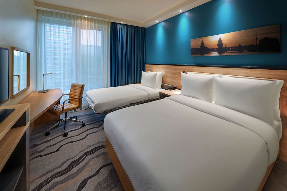 Hampton By Hilton Berlin City Centre Alexanderplatz — Hotel rooms in Berlin, Berlin