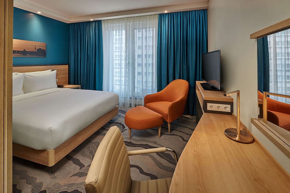 Hampton By Hilton Berlin City Centre Alexanderplatz — Hotel rooms in Berlin, Berlin