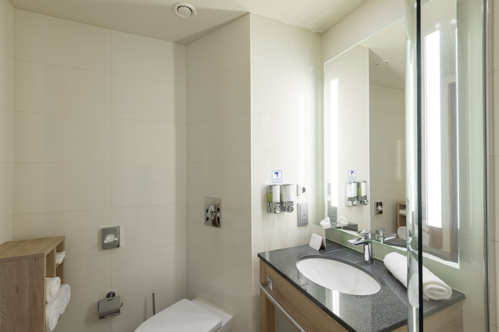 Hampton By Hilton Berlin City Centre Alexanderplatz — Hotel rooms in Berlin, Berlin