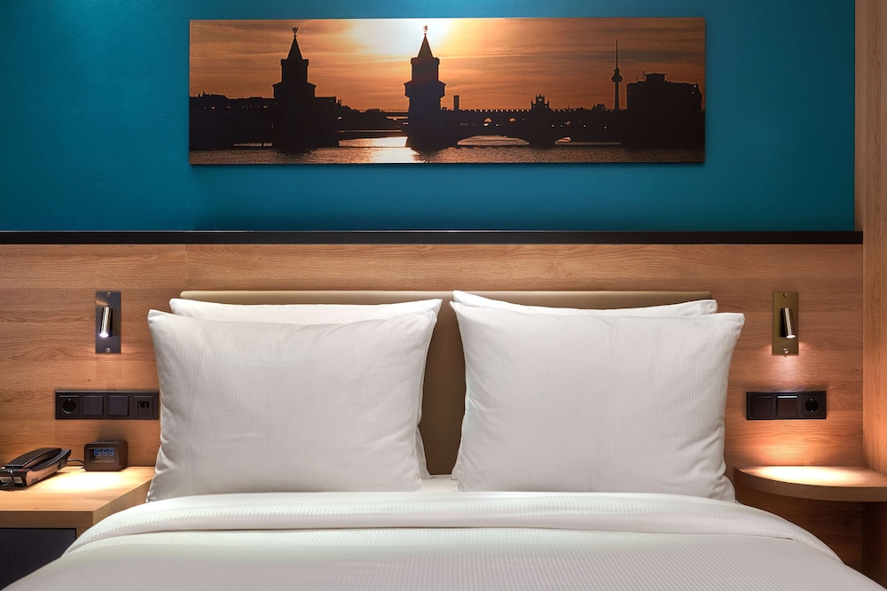 Hampton By Hilton Berlin City Centre Alexanderplatz — Hotel rooms in Berlin, Berlin